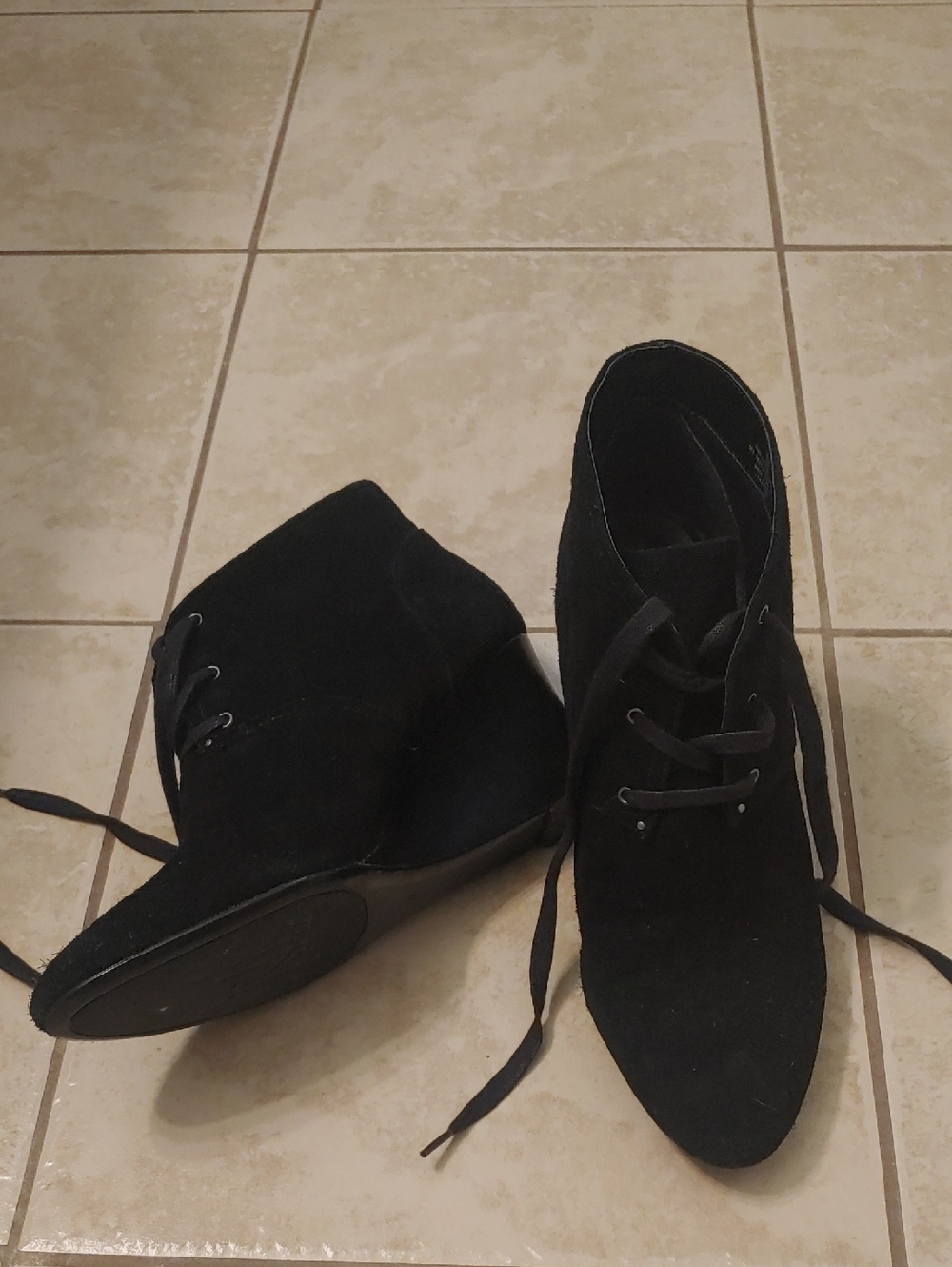 Lauren Ralph Lauren Tamia Black Suede Lace-Up Wedge Ankle Boots Women's Size 10